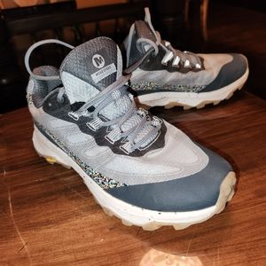 Merrell Womens size 8.5